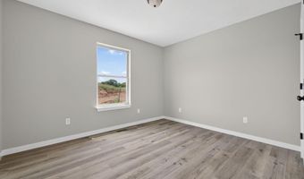 420 Beavertail Rd, Ash Grove, MO 65604