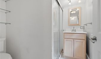10 Sprague St, Cumberland, RI 02864