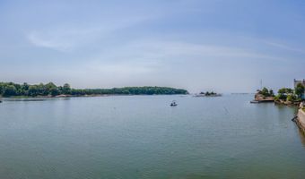 198 Shore Dr 2, Branford, CT 06405