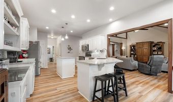 3525 Golf Course Dr, Alma, AR 72921