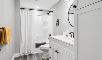 121 Packard Dr, Bangor, ME 04401