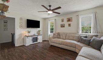3745 Horseshoe Rd, Appomattox, VA 24522