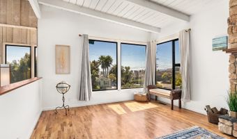 649 Bayview Dr, Aptos, CA 95003