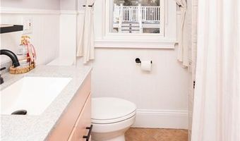 38 Bridgton Rd, Cranston, RI 02910