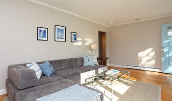 5 ODonnell Rd, Middletown, RI 02842