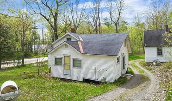 7 Frog Holler Ln, Augusta, ME 04330