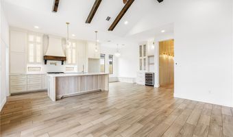 835 S 8th St, Aransas Pass, TX 78336