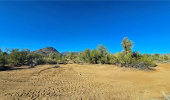 2 B S Cattle Crossing Rd, Yucca, AZ 86438