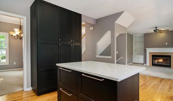 1055 Dogwood Meadows Dr SE, Ada, MI 49301
