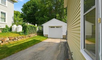 20 Webster St, Allenstown, NH 03275