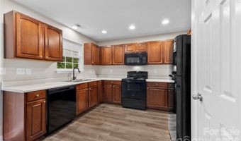 518 Canopy Ct, Clover, SC 29710