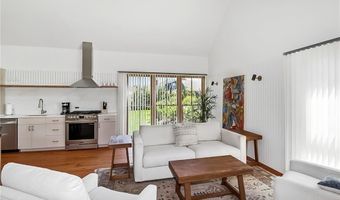 10 Wyndham Hill Rd Adu, Middletown, RI 02842