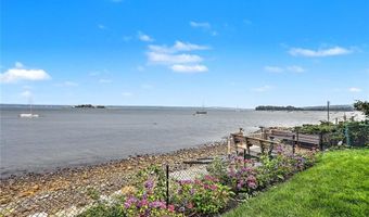 41 Buena Vista Dr, North Kingstown, RI 02852