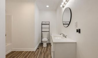 280 W Newcomen St, Alcoa, TN 37701