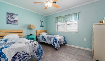 207 E Terminal Blvd, Atlantic Beach, NC 28512