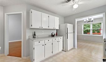 926 River Rock Dr, Woodstock, GA 30188