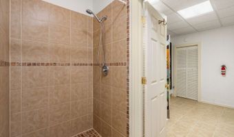 96 Comly Rd, Bayonne, NJ 07035