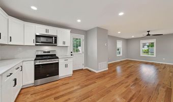33 W End Ave B, Branford, CT 06405