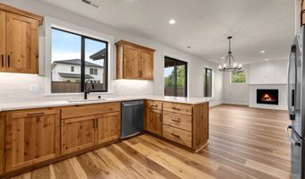 916 SE 35TH St, Battle Ground, WA 98604