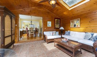 135 Longfellow Rd, Jamestown, RI 02835