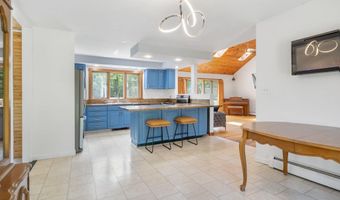 314 Wentworth Rd, Brookfield, NH 03872