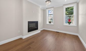 11 COLLEGE Ave, Annapolis, MD 21401