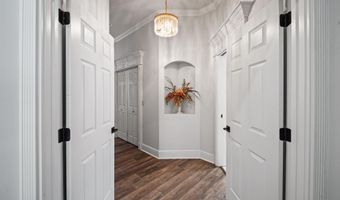 6216 WESTMINSTER Dr, Benton, AR 72019