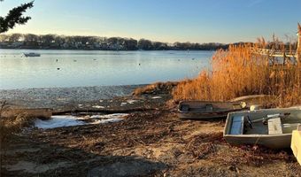 60 Bay Spring Ave A9, Barrington, RI 02806