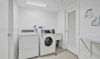 20335 W Country Club Dr 809, Aventura, FL 33180