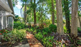 617 RED OAK Cir 121, Altamonte Springs, FL 32701