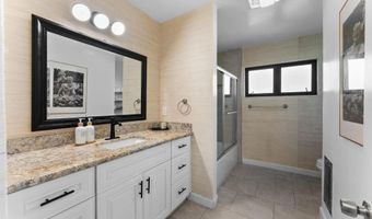 9586 Alto Dr, La Mesa, CA 91941