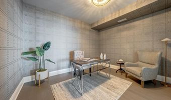 310 STRAND St 304, Alexandria, VA 22314