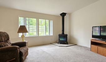 392 Shingle Mill Loop, Bonners Ferry, ID 83805