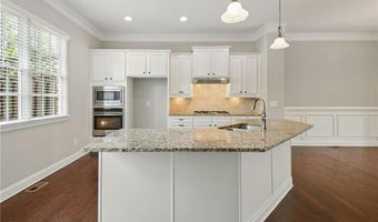 535 Rose Garden Ln, Alpharetta, GA 30009