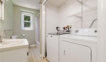 5 Spirketing St, Jamestown, RI 02835