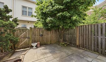 1922 N DANIEL St, Arlington, VA 22201