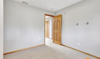 3211 Shamrock St, Anchorage, AK 99504