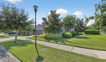 6903 Crestpoint Dr, Apollo Beach, FL 33572