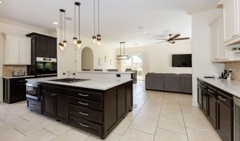 10757 Royal Ridge Ave, Baton Rouge, LA 70810