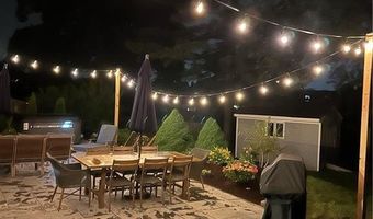 17 Rosedale Ct, Middletown, RI 02842