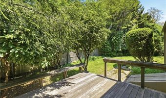 10 What Cheer Rd, Narragansett, RI 02882