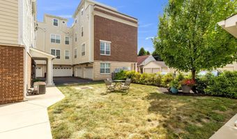 998 Ewing Aly 998, Columbus, OH 43201
