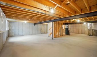 5086 Garden Grove Ln, Delhi, OH 45238