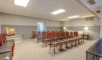 552 N Main St, Akron, OH 44310