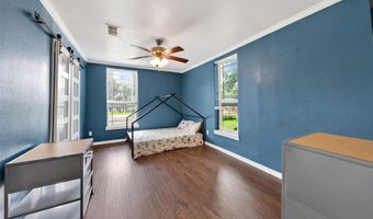 200 S Crane St, Alvord, TX 76225