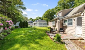 1 Joann Dr, Barrington, RI 02806