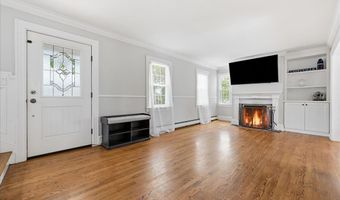 17 Norman Ave, Amityville, NY 11701
