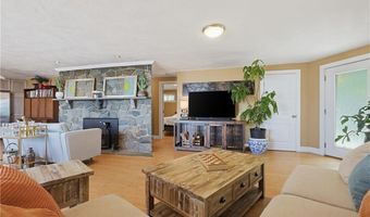 213 Seaside Dr, Jamestown, RI 02835
