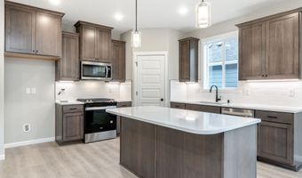 734 NW 28TH St, Battle Ground, WA 98604