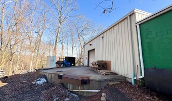 10 Denlar Dr, Chester, CT 06412